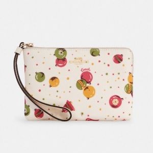 🔥NWT Coach Xmas Balls Wristlet
